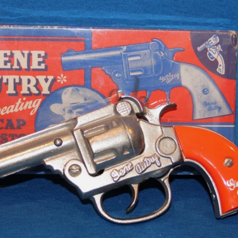 VINTAGE KENTON GENE AUTRY CAST IRON DUMMY CAP GUN W/BOX - 1940s - MINT /PRISTINE